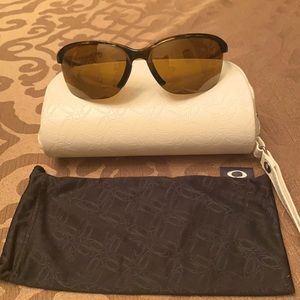 Unstoppable Oakley Women’s sunglasses